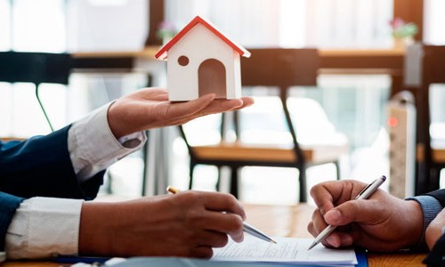 Alongamento Artificial Do Prazo De Contrato Imobiliario E Ilegal