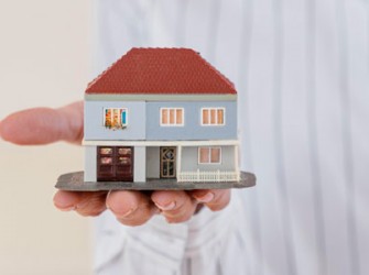 Na Arrematacao De Imovel Em Alienacao Fiduciaria Por Valor Maior Que A Divida Deve Haver Restituicao